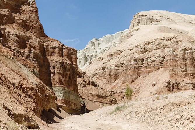3 Days Tour: Altyn Emel NP, Charyn Canyon, Kaindy & Kolsay Lakes - Day one: the rumbling Singing Dune