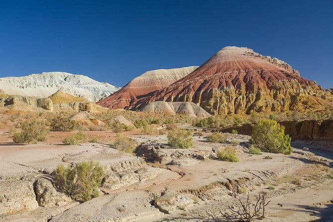 4-Day Altyn Emel Park + Kolsai & Kaindy Lakes + Charyn Canyon jeep-tour - Key points at a glance