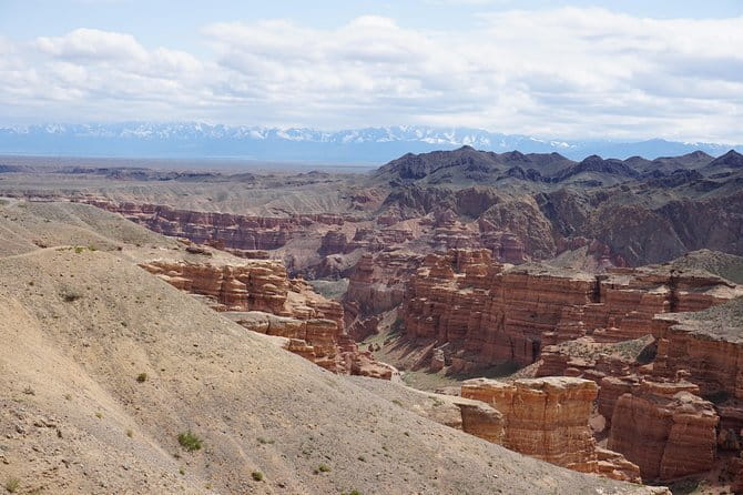4-Day Altyn Emel Park + Kolsai & Kaindy Lakes + Charyn Canyon jeep-tour - Food, lodging, and the local side of the trip