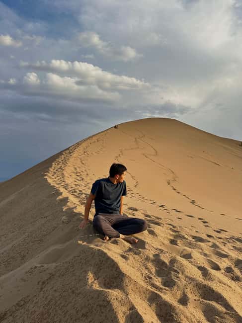 Almaty: 2-Day Altyn-Emel National Park Tour with Meals - Aktau Mountains and their Martian colors