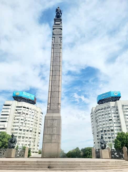 Almaty: City Highlights and Local Market Tour Green Bazaar - Why this Almaty tour works well for a first day