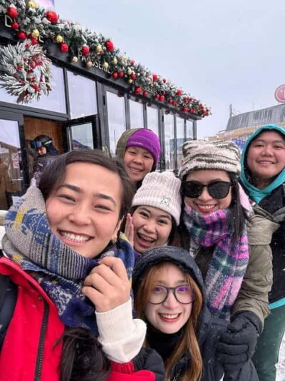 City Highlights Walking Tour with Chocolate Shop