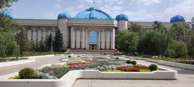 Almaty: Full Day City Tour with Lunch and Museum Tickets - Two hours inside the Central State Museum