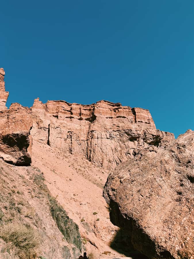 Almaty: Kolsay & Kaindy Lakes, Charyn Canyon Private Tour - Black Canyon: a brief stop with a dramatic view