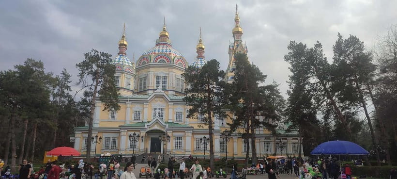 Almaty's Adventure: City & Mountain Tour in One Day - From Medeo’s ice rink to the mountain air