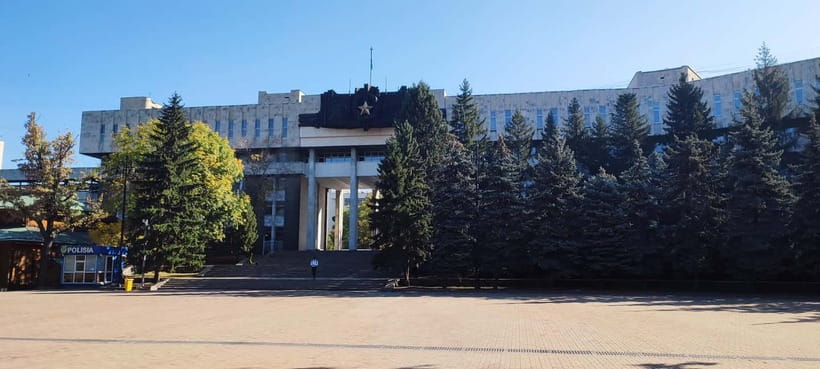 Almaty: WWII History Guided Tour with Museum Entry - Stepping inside the Ascension Cathedral