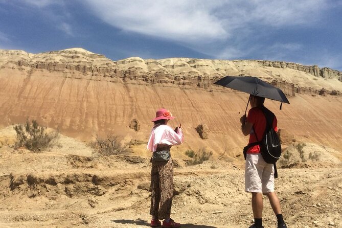 Altyn emel 2 days tour. (Singing dune, AkTau, KattyTau) - Aktau Mountains and the 25-million-year-old fossil field