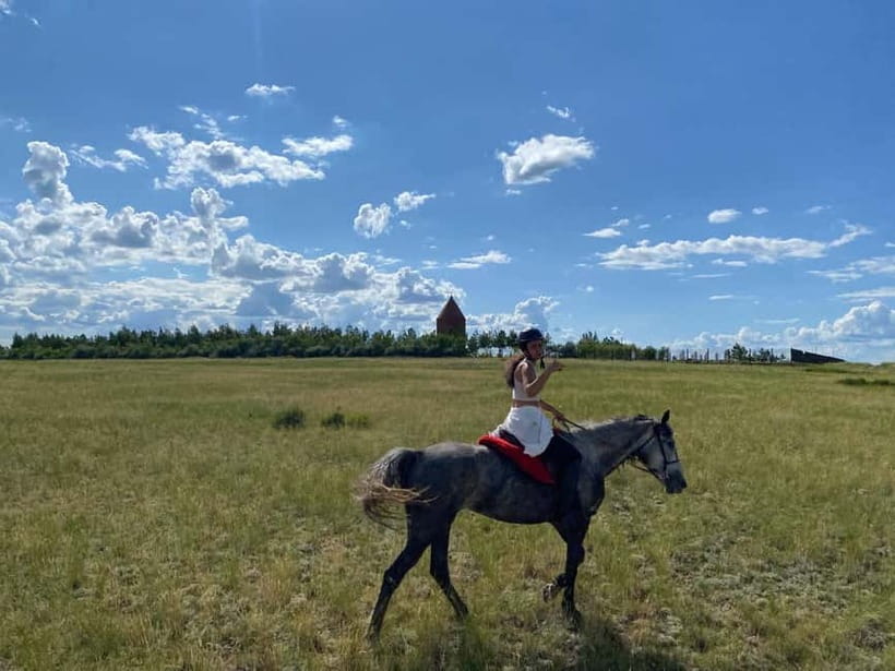 Astana: 2-Day 1-Night Ranch Stay & Tour Historic Mausoleum - Day one: meeting the horses and learning the ranch rhythm
