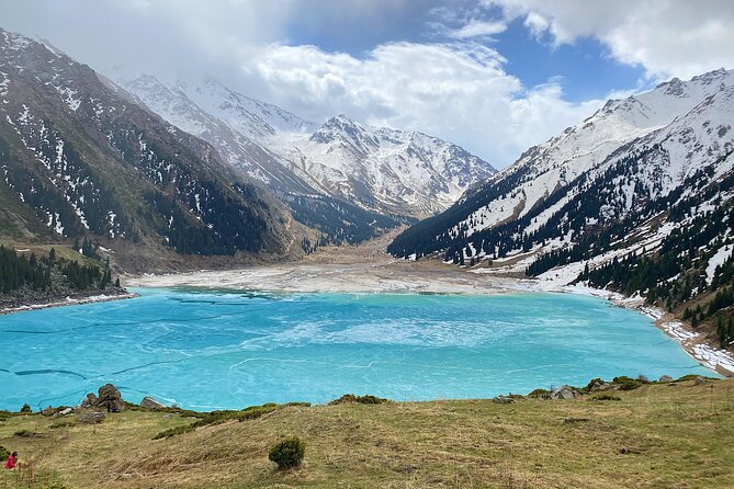 Big Almaty Lake - azure eye of Alatau (+ Ayu gorge) half-day tour - Leaving Almaty for the mountains