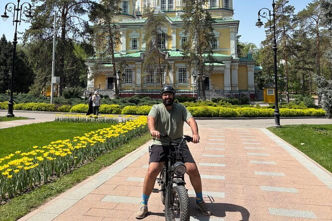 City Pub Crawl Almaty - From the bars to Late Night Show