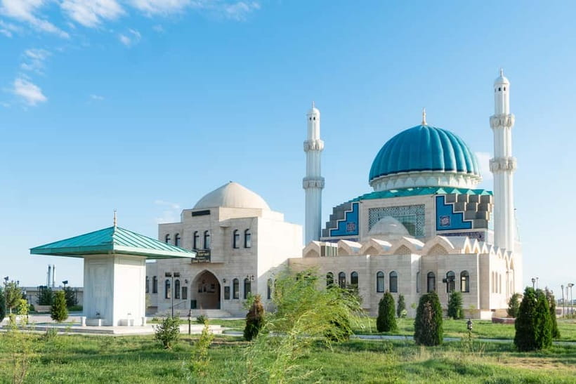 From Shymkent: Turkestan and Otrar Day Tour with Guide - Karavansaray, modern Kazakhstan after the monuments