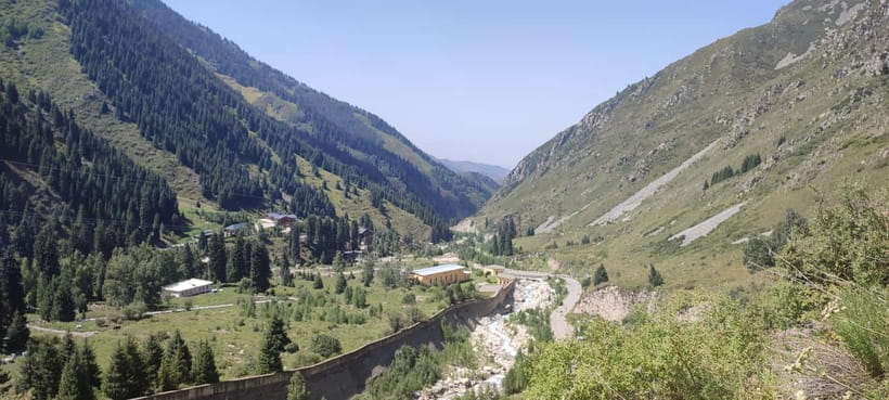 Hiking to the magical Big Almaty Lake - Who should book this hike?