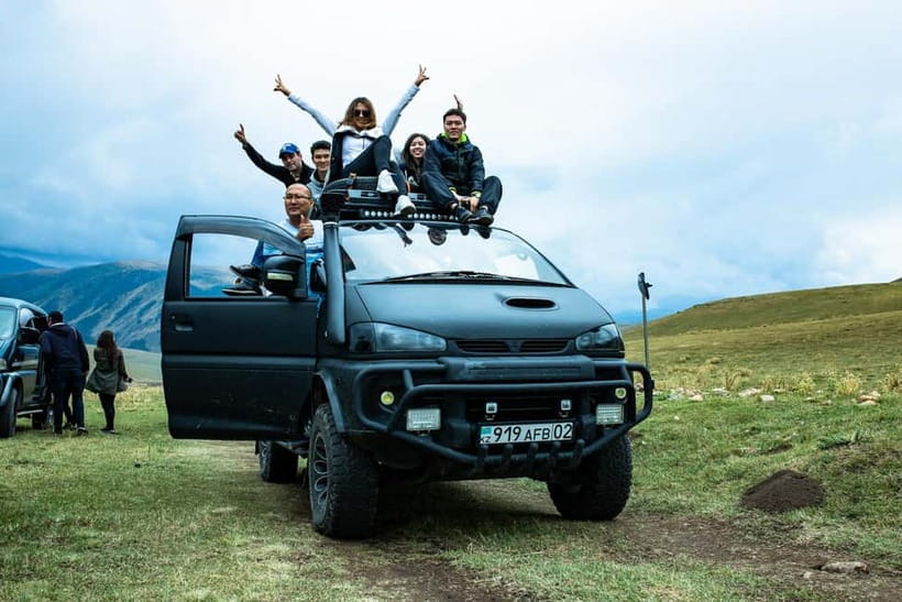 Kazakhstan: One day tour to Assy plateau and Bear waterfall - The climb to Assy Plateau