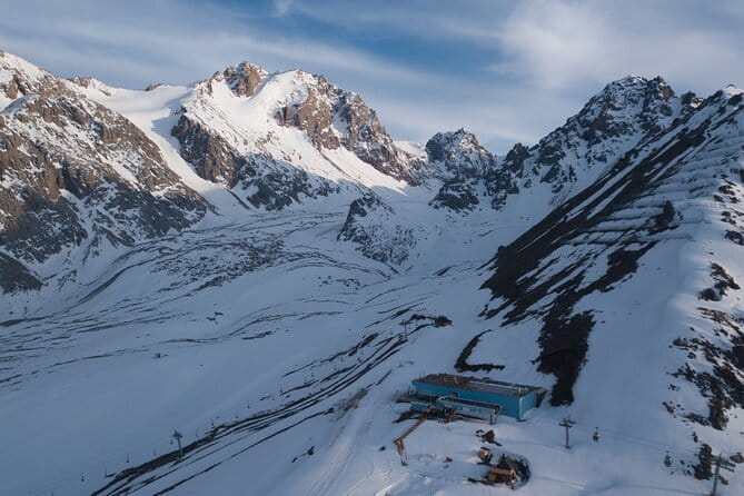 One Day Ski Tour Near Almaty - A guide who adjusts the day to your level