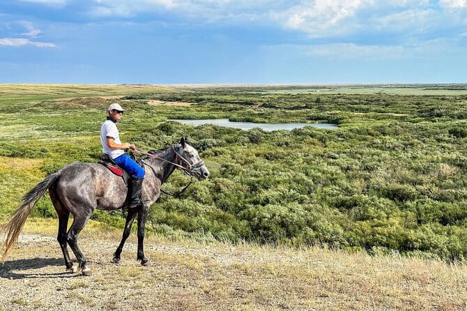 Overnight Ranch Stay and Horse Tour to Kabanbay Batyr Mausoleum - What this ranch stay adds to an Astana visit