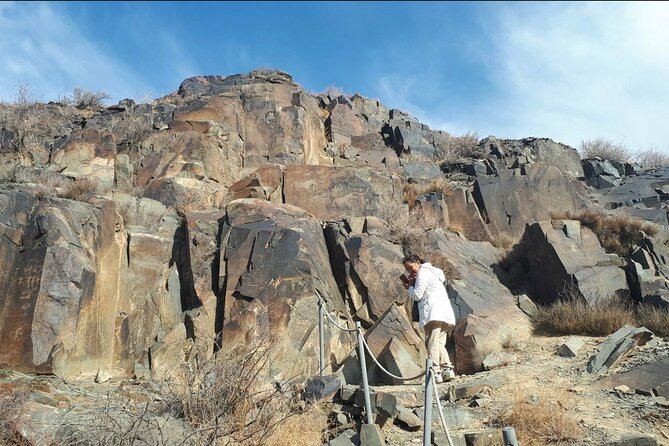 Petroglyphs of Tanbaly UNESCO World Heritage Site - Who will enjoy Tanbaly most?