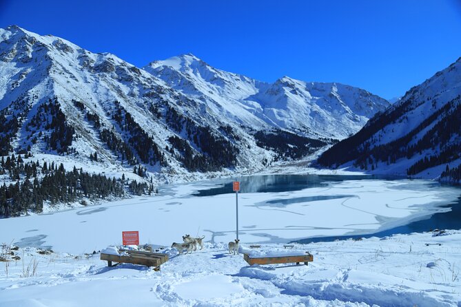 Private Big Almaty Lake Hiking Tour with alternatgive Pipeline - Waterfalls and bear sculptures at Ayusai Gorge