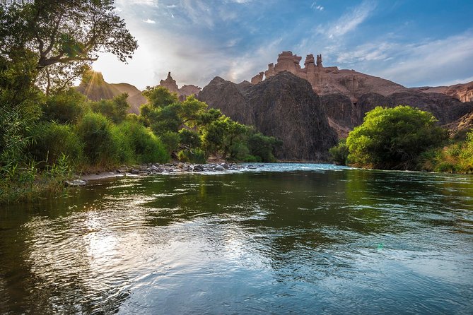 Private Day Trip to Fantastic Charyn Canyon - The 1:30 riverside picnic