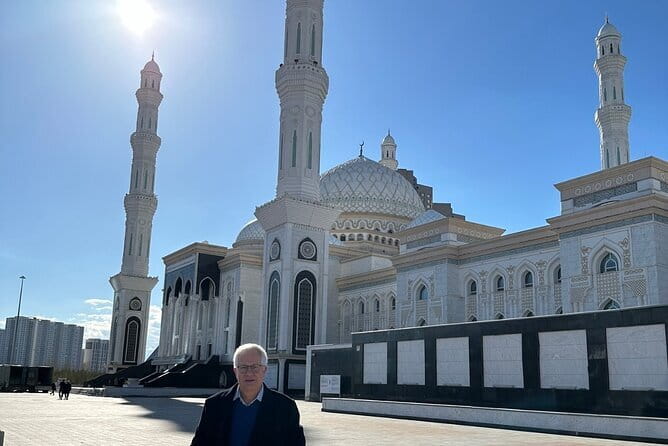 Private Half-Day City Tour of Astana in Comfort - Khan Shatyr and Astana’s bold architecture