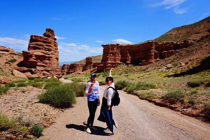Private tour from Almaty 6 days in Kazakhstan and Kyrgyzstan - The big idea: two countries, one mountain route