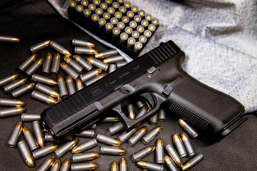 Shooting tour - AK 47, Mosin -Nagant , Glock and others - Hotel pickup keeps the three-hour schedule simple