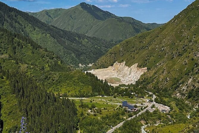 Shymbulak to Bogbanovisch Glacier and Oktabriskaya Hike - What the $110 Price Really Covers