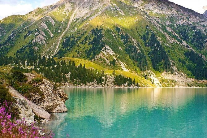 Shymbulak to Bogbanovisch Glacier and Oktabriskaya Hike - Who Will Enjoy This Hike Most?